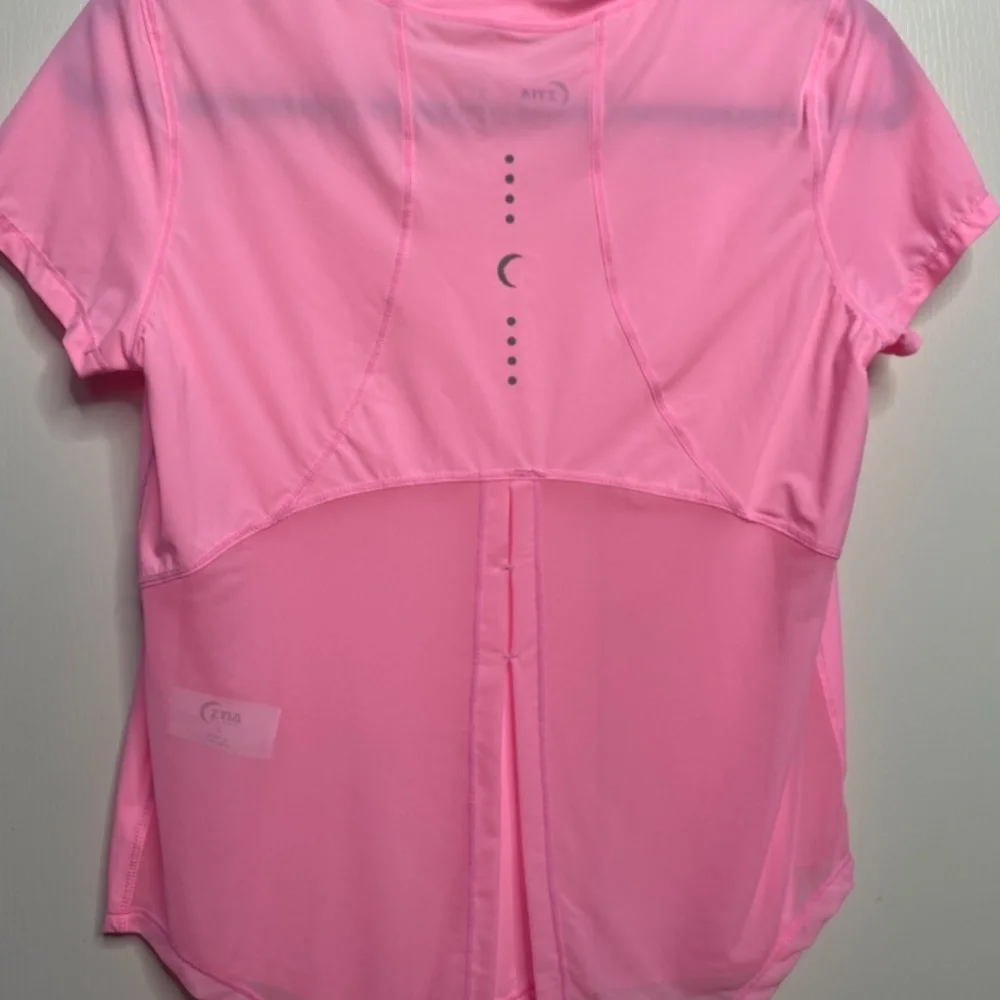 Pink T - Picture 2 of 3